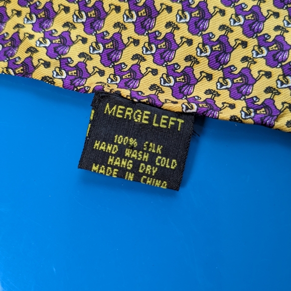 Silk Ashland University Scarf - Picture 5 of 5